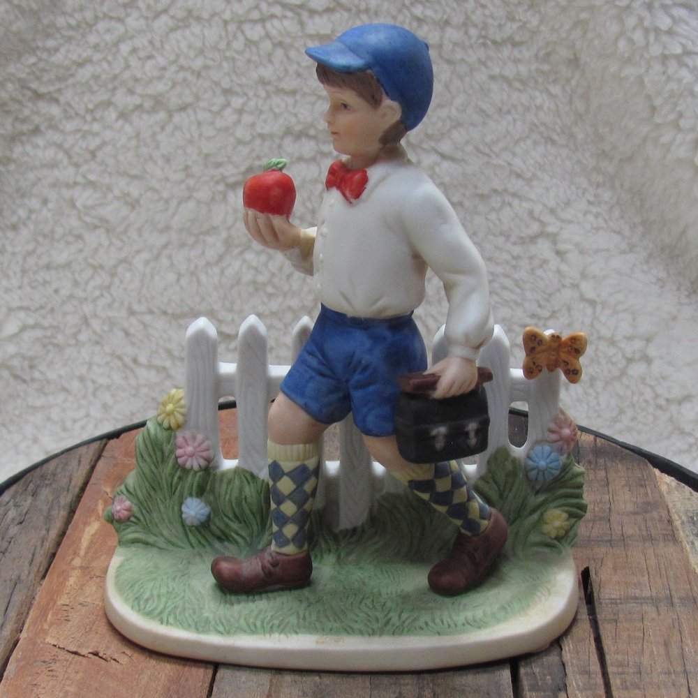 Museum Collections, Inc. "Apple for the Teacher" Figurine